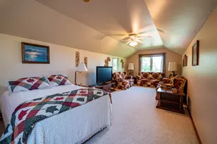 2671 W Wingate Ln, West Bend, WI 53090 - Photo 12
