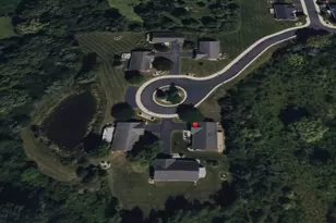 2671 W Wingate Ln, West Bend, WI 53090 - Photo 2