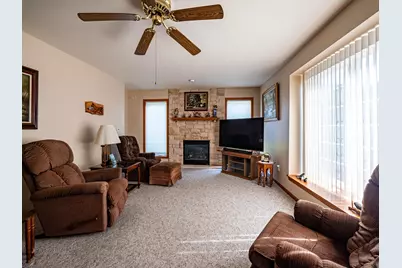 2671 W Wingate Ln, West Bend, WI 53090 - Photo 8
