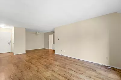 3635 N Tucker Pl #203, Milwaukee, WI 53222 - Photo 8