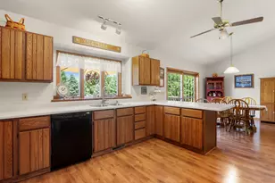 W5502 Evergreen Rd, Sugar Creek, WI 53121 - Photo 8