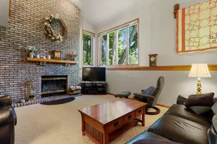 W5502 Evergreen Rd, Sugar Creek, WI 53121 - Photo 16