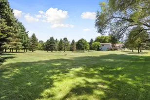 W5502 Evergreen Rd, Sugar Creek, WI 53121 - Photo 28