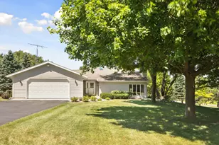 W5502 Evergreen Rd, Sugar Creek, WI 53121 - Photo 32