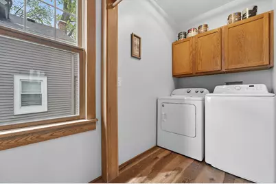 102 N Jefferson St, Racine, WI 53185 - Photo 12