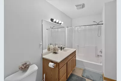 470 N Silverbrook Dr #202, West Bend, WI 53090 - Photo 16