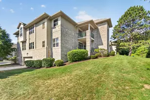 470 N Silverbrook Dr, West Bend, WI 53090 - Photo 24