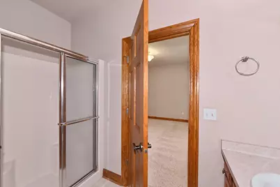 124  Meehan Cir, West Bend, WI 53095 - Photo 18