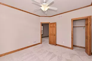 124 Meehan Cir, West Bend, WI 53095 - Photo 8