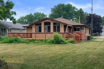 1607  Neenah St, Watertown, WI 53094 - Photo 4