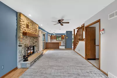 6028  Quaker Hill Rd, Racine, WI 53406 - Photo 16