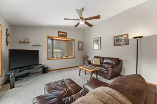 W369S4863 Needle Point Dr, Ottawa, WI 53118 - Photo 8