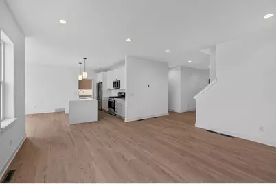 122  Luxembourg Brotherhood Blvd, Belgium, WI 53004 - Photo 4
