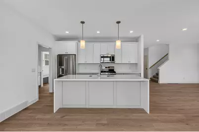 122  Luxembourg Brotherhood Blvd, Belgium, WI 53004 - Photo 8