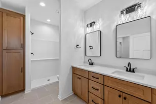 130 Luxembourg Brotherhood Blvd, Belgium, WI 53004 - Photo 12