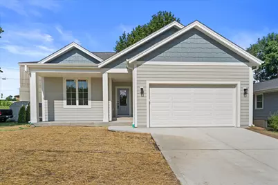 772  Eastern Ave, West Bend, WI 53095 - Photo 1