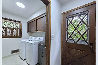 N85W17745  Ann Ave, Menomonee Falls, WI 53051 - Photo 48