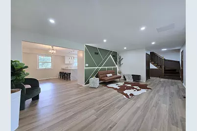 N85W17745  Ann Ave, Menomonee Falls, WI 53051 - Photo 16