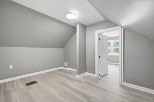 5325 N 48th St, Milwaukee, WI 53218 - Photo 10