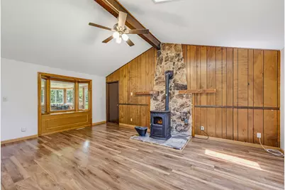629  Maplewood Ct, Cedarburg, WI 53012 - Photo 12
