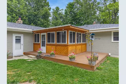 629  Maplewood Ct, Cedarburg, WI 53012 - Photo 22