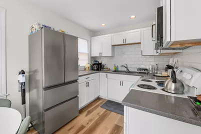 7428 N Santa Monica Blvd, Fox Point, WI 53217 - Photo 6