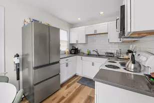 7428 N Santa Monica Blvd, Fox Point, WI 53217 - Photo 6