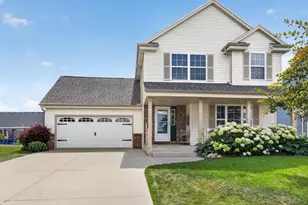 545 Big Bend Way, Hartford, WI 53027 - Photo 1
