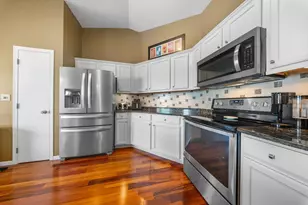 2336 N University Dr, Waukesha, WI 53188 - Photo 6