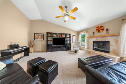 2336 N University Dr, Waukesha, WI 53188 - Photo 4