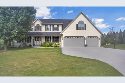 193  Lexington Ct, Sheboygan Falls, WI 53085 - Photo 1
