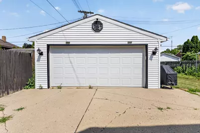 7517  27th Ave, Kenosha, WI 53143 - Photo 4