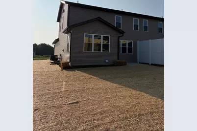 754  Pleasant Park Ct, Johnson Creek, WI 53038 - Photo 4
