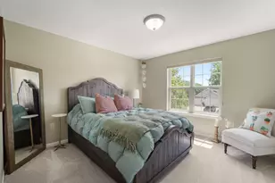 3288 W Yorkshire Cir, Franklin, WI 53132 - Photo 18