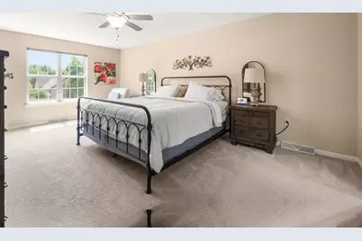 3288 W Yorkshire Cir, Franklin, WI 53132 - Photo 24