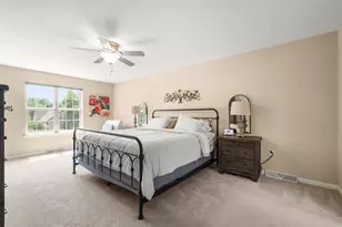 3288 W Yorkshire Cir, Franklin, WI 53132 - Photo 24