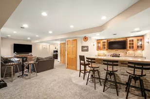 3288 W Yorkshire Cir, Franklin, WI 53132 - Photo 34