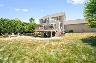 3288 W Yorkshire Cir, Franklin, WI 53132 - Photo 40
