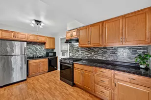 9012 W Greenfield Ave, West Allis, WI 53214 - Photo 12