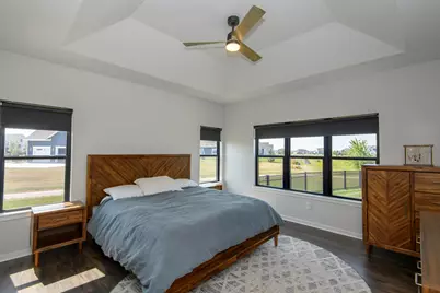 35105  Castle Rock Dr, Summit, WI 53066 - Photo 20