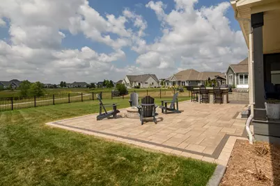35105  Castle Rock Dr, Summit, WI 53066 - Photo 52