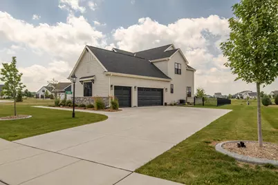 35105  Castle Rock Dr, Summit, WI 53066 - Photo 50