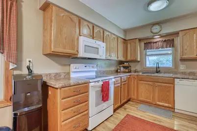 621 W Main St, Newburg, WI 53090 - Photo 2