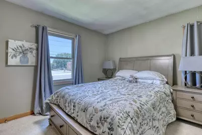 621 W Main St, Newburg, WI 53090 - Photo 4