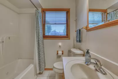 621 W Main St, Newburg, WI 53090 - Photo 8