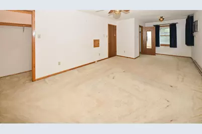 108  High Forest Dr, Grafton, WI 53012 - Photo 10