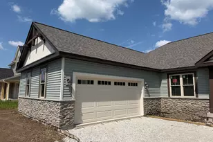 1276 Wild Rye Ln, Oconomowoc, WI 53066 - Photo 4
