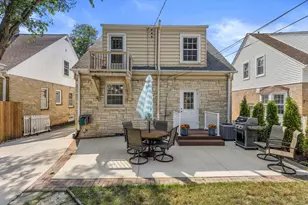 2534 N 67th St, Wauwatosa, WI 53213 - Photo 36