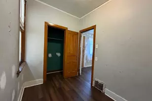 1427 N 24th Pl, Milwaukee, WI 53205 - Photo 10