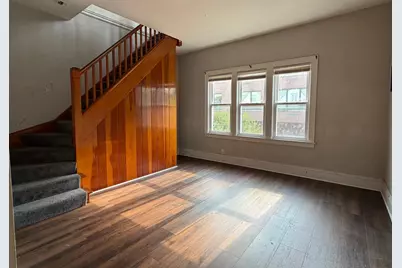 1427 N 24th Pl, Milwaukee, WI 53205 - Photo 2